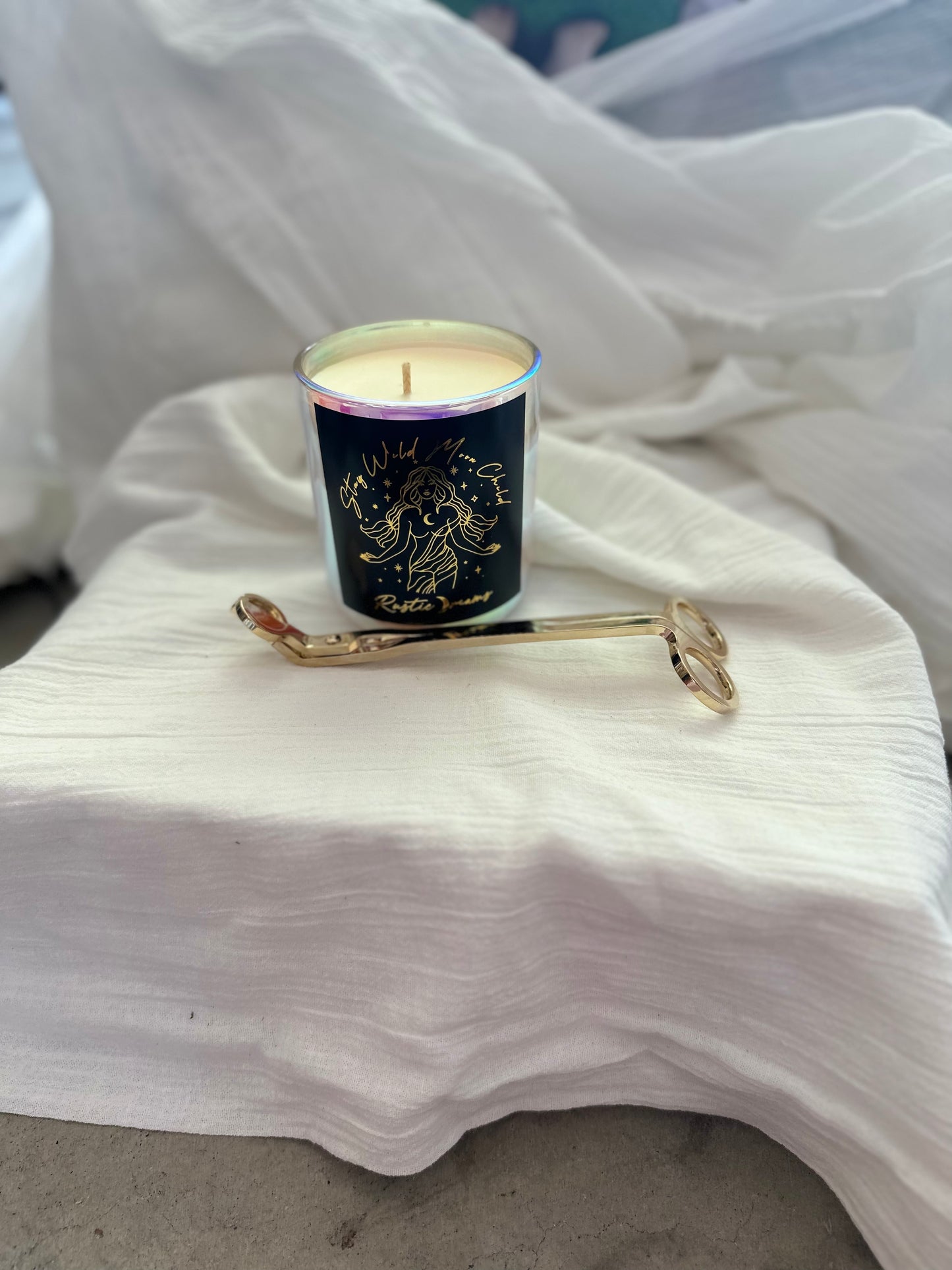 Self Love Gift Box - Scented Soy Candle - Essential Oil Roller - Wick Trimmer - Rose Quartz - Bath Salts
