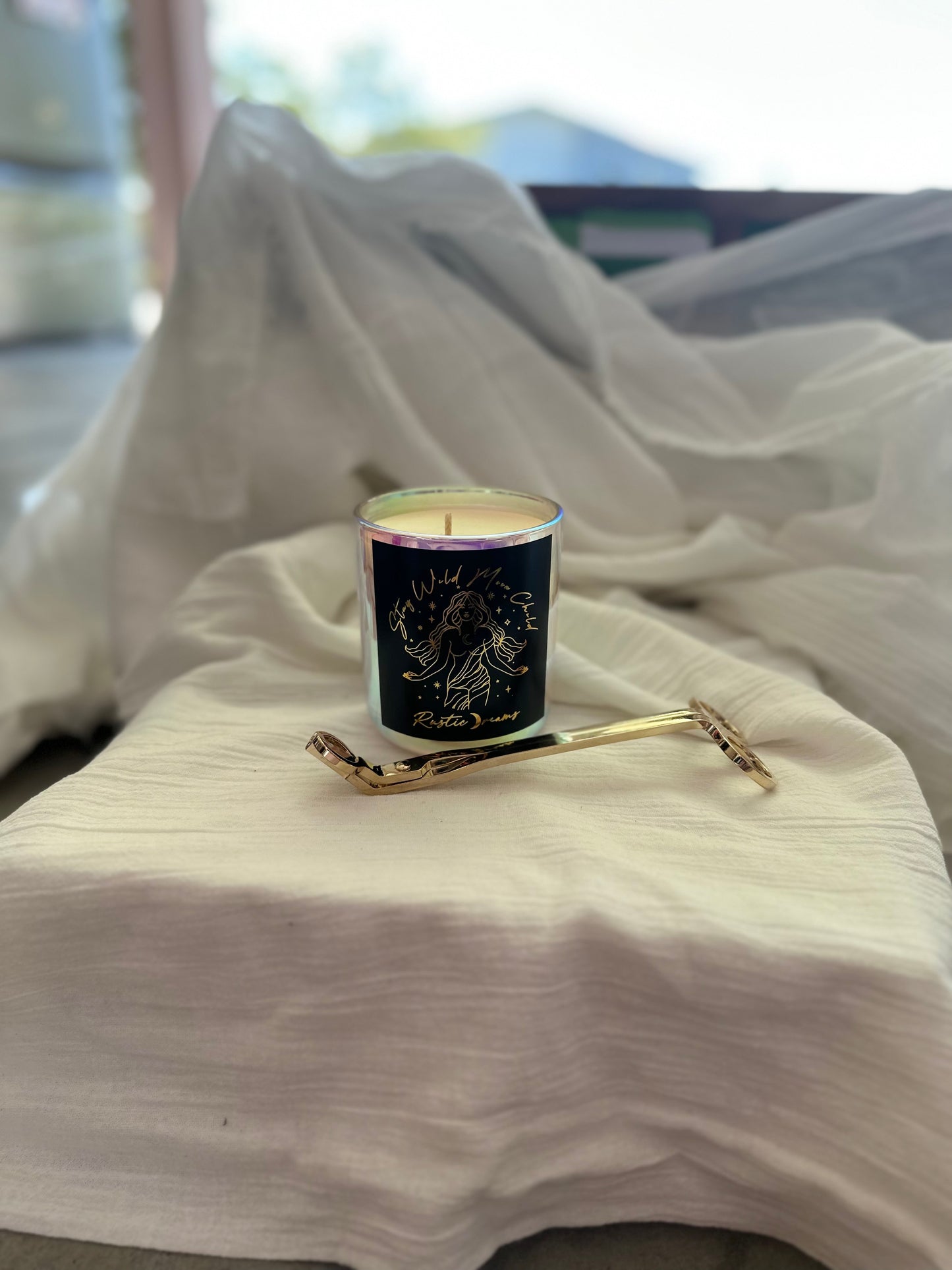 Self Love Gift Box - Scented Soy Candle - Essential Oil Roller - Wick Trimmer - Rose Quartz - Bath Salts